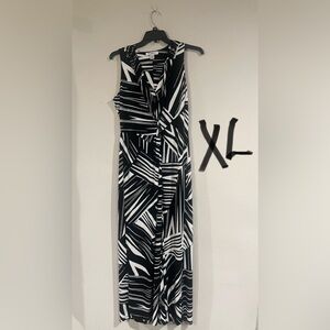 Sleeveless maxi dress